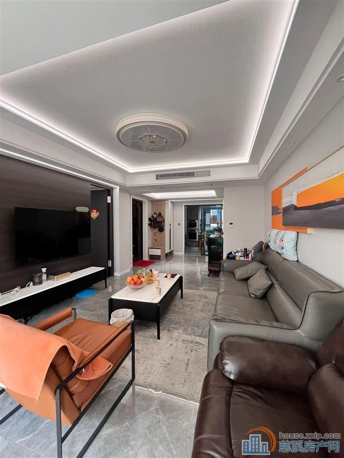 祥生望玥府 精装130平方265万 洋房