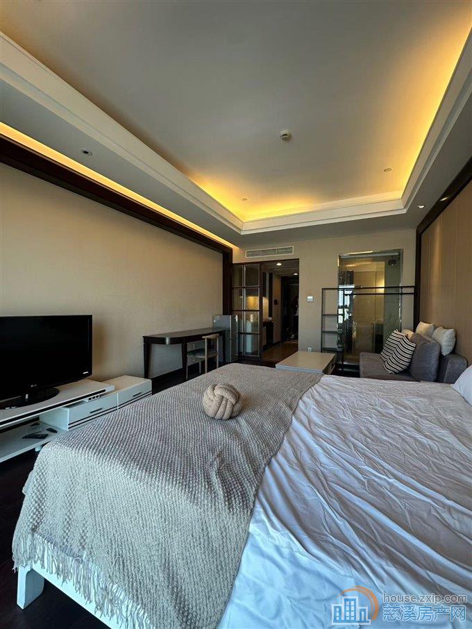 环球19楼特价1800/月入住五星级