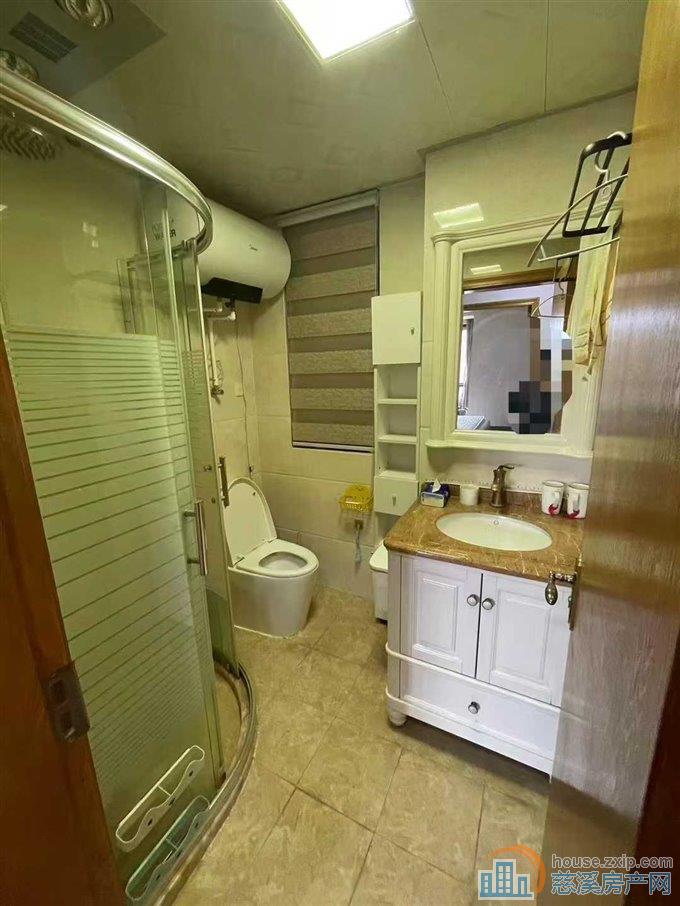 自住婚装嘉景园92平方+储藏间直接房源