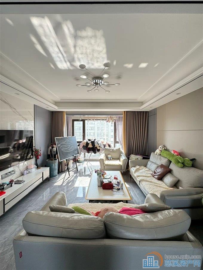 泊江府 精装 双车位 河景房