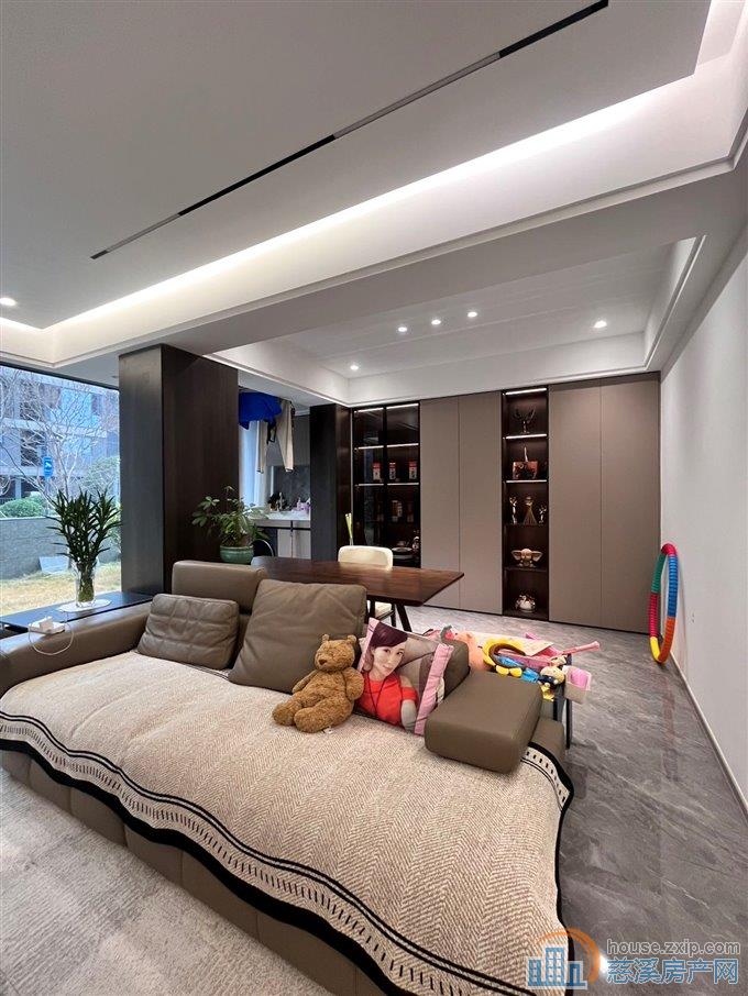 湖樾云著143平豪华装修