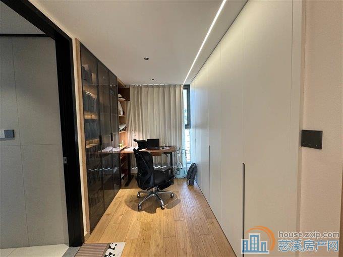 泊蔚里 150平265万 精装好楼层