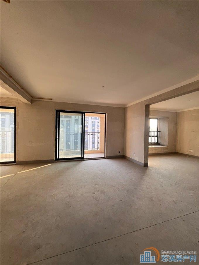 阅江府   带车位  文锦书包不占用