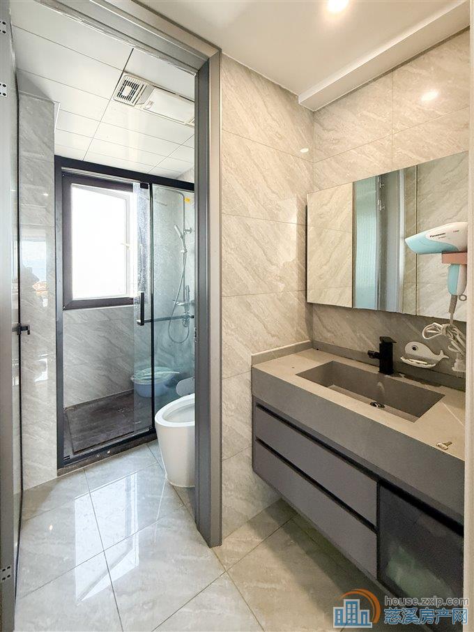 梧桐府 精装143平方166.6万带车位