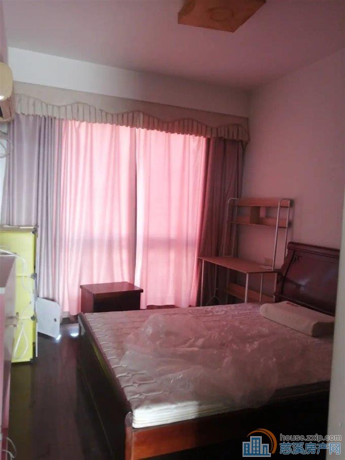 出租金旦花园四室两天4000每月