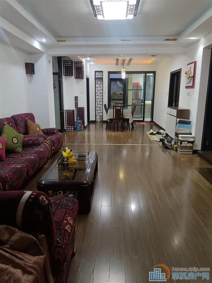 嘉和名苑139平精装三室送车位130万等