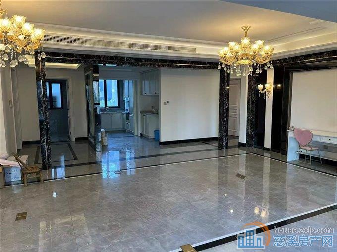 保利天悦湾 精装大平层 228平188万