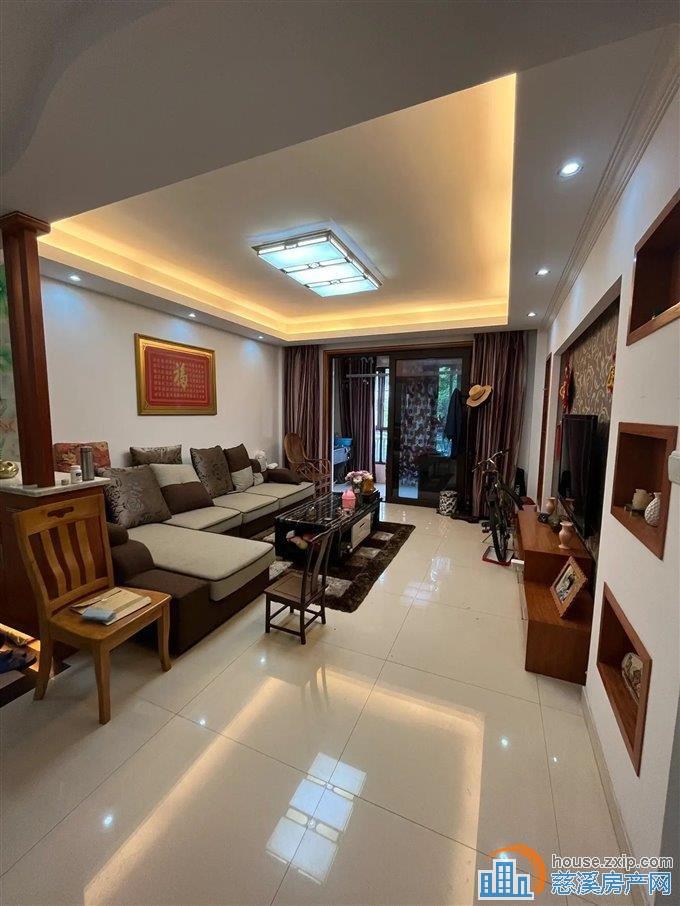 美域花苑 精装洋房 送车位杂物间 实验