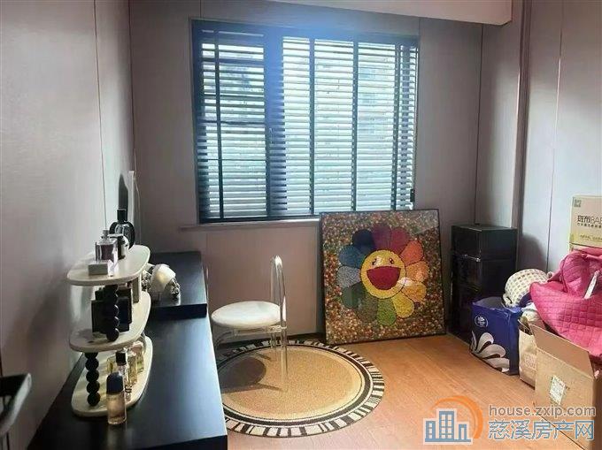 佳洲锦苑 精装修 带车位