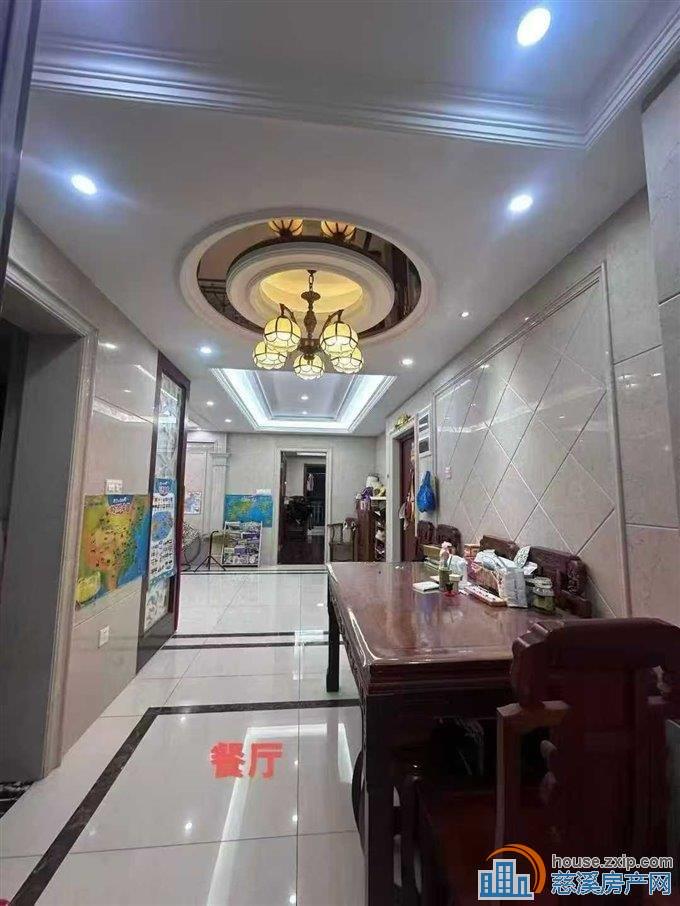 城市桃源电梯洋房115平精装车位126万