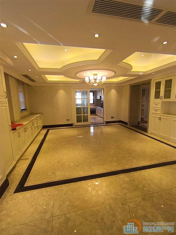 太子湾 豪华装修  带产权车位