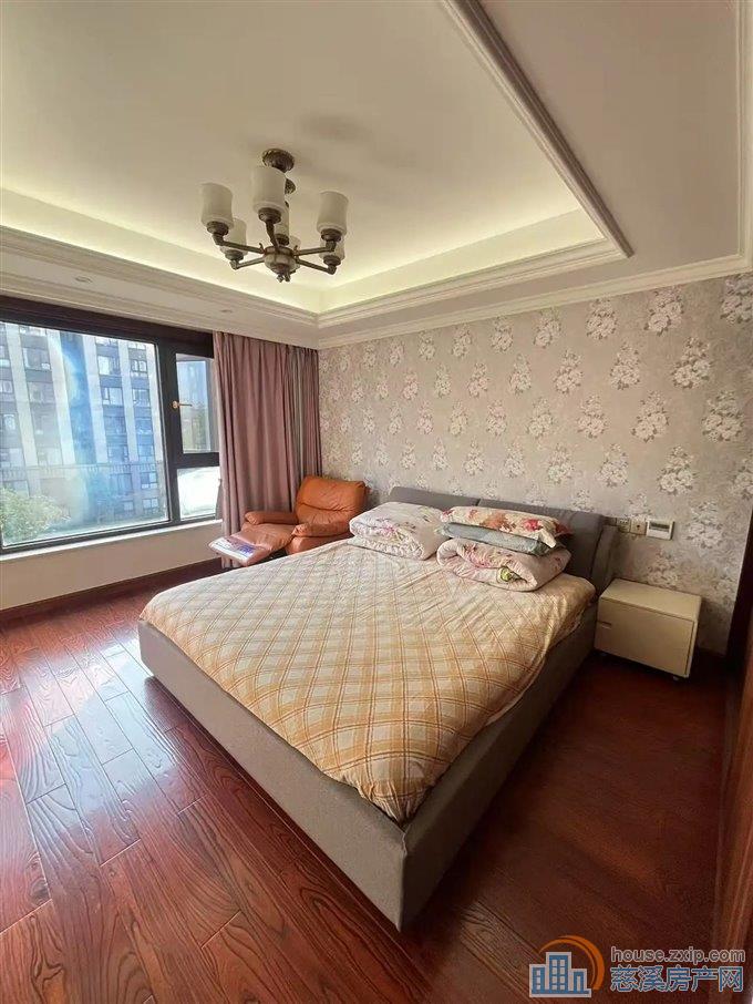 金仕华庭 精装洋房137平220万