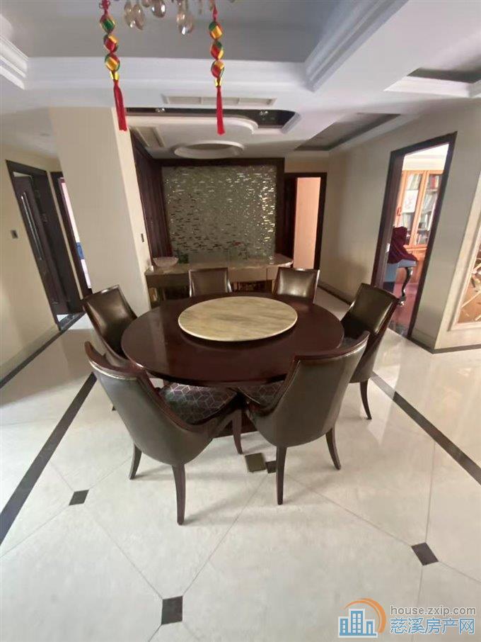 金色港湾 精装128平方洋房带车位