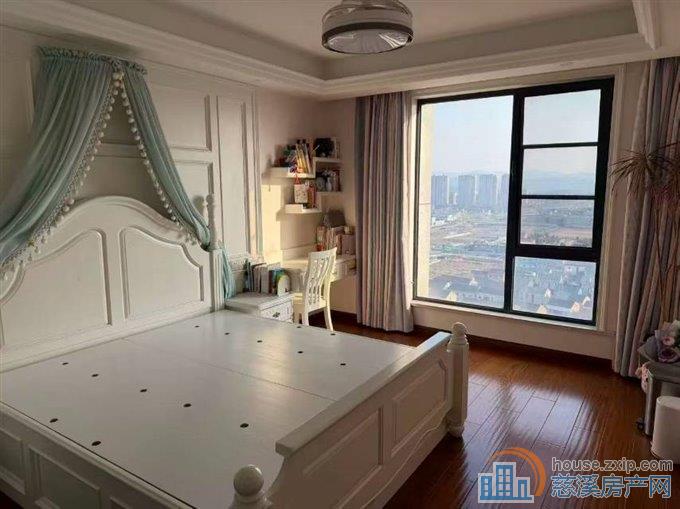 财富中心198平黄金中195万