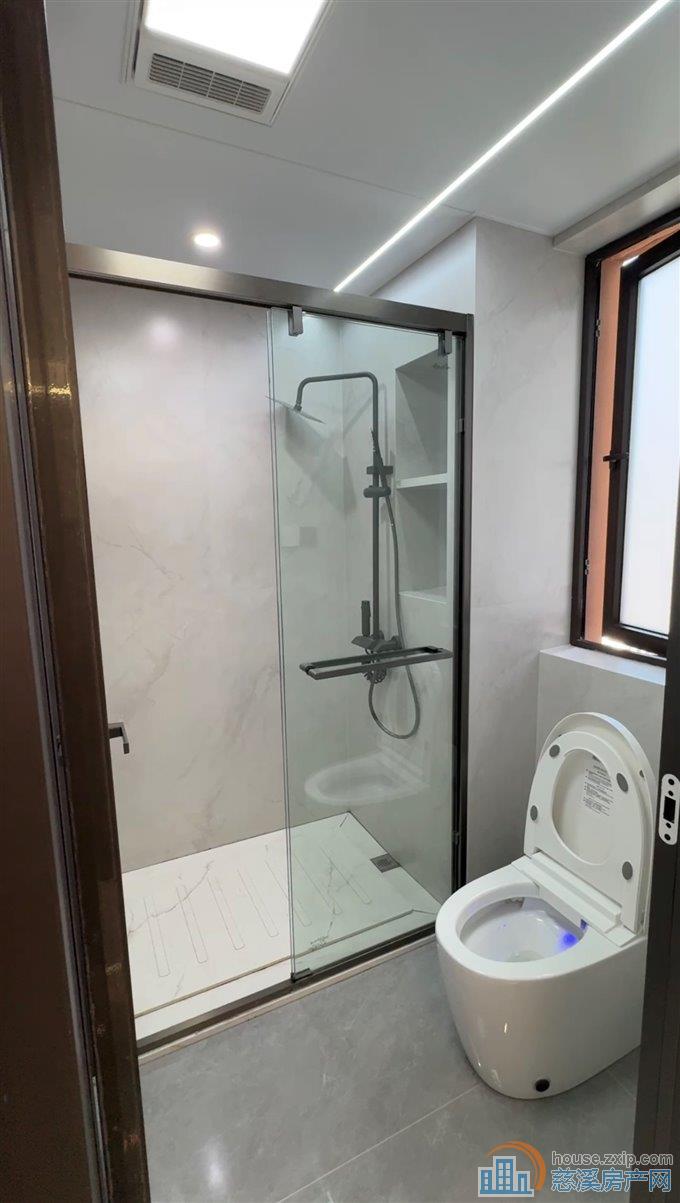 蔚蓝云图电梯洋房豪华装修3室直接钥匙在