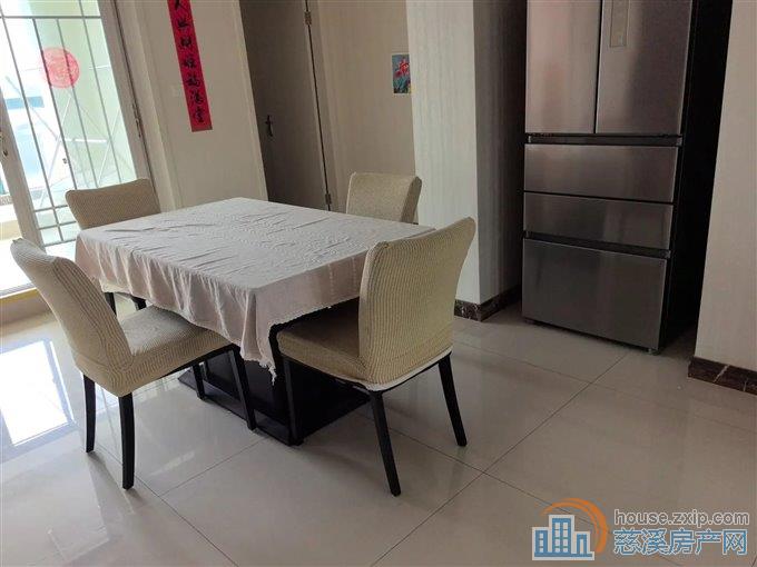 金旦花园 132平 128万