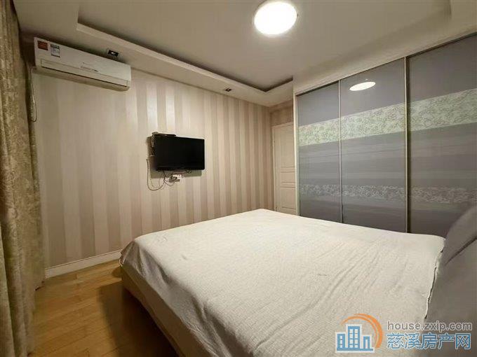 城市桃源走楼梯3楼东边套90平精装满2