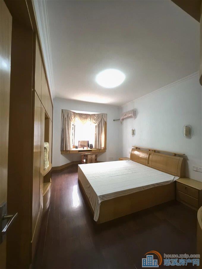 东兴苑南区 ZUI佳楼层 带车库 