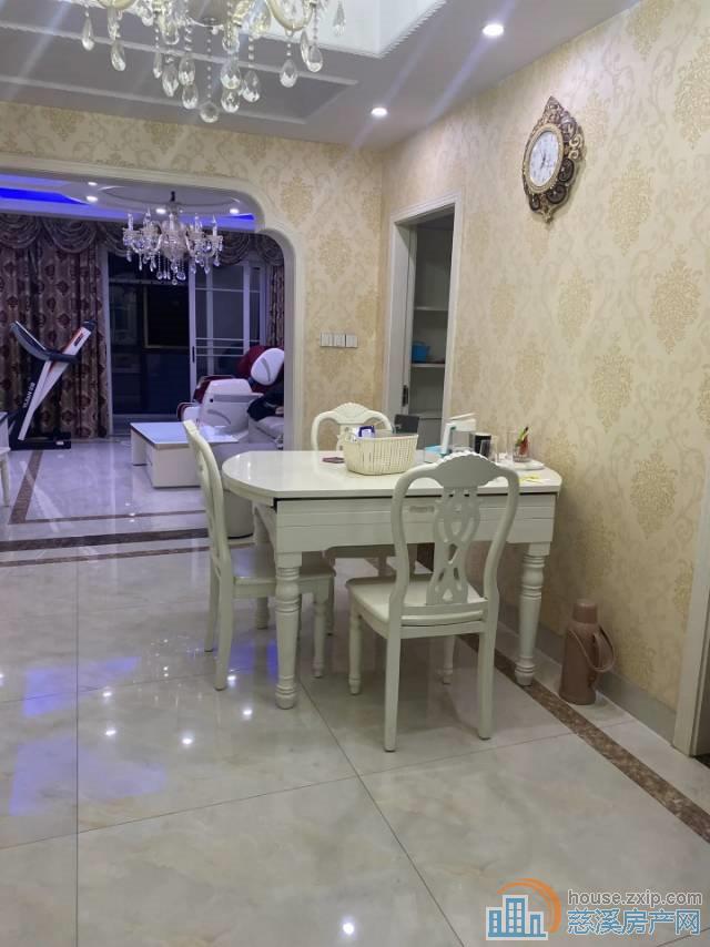 天赐家园 精装137平方148万