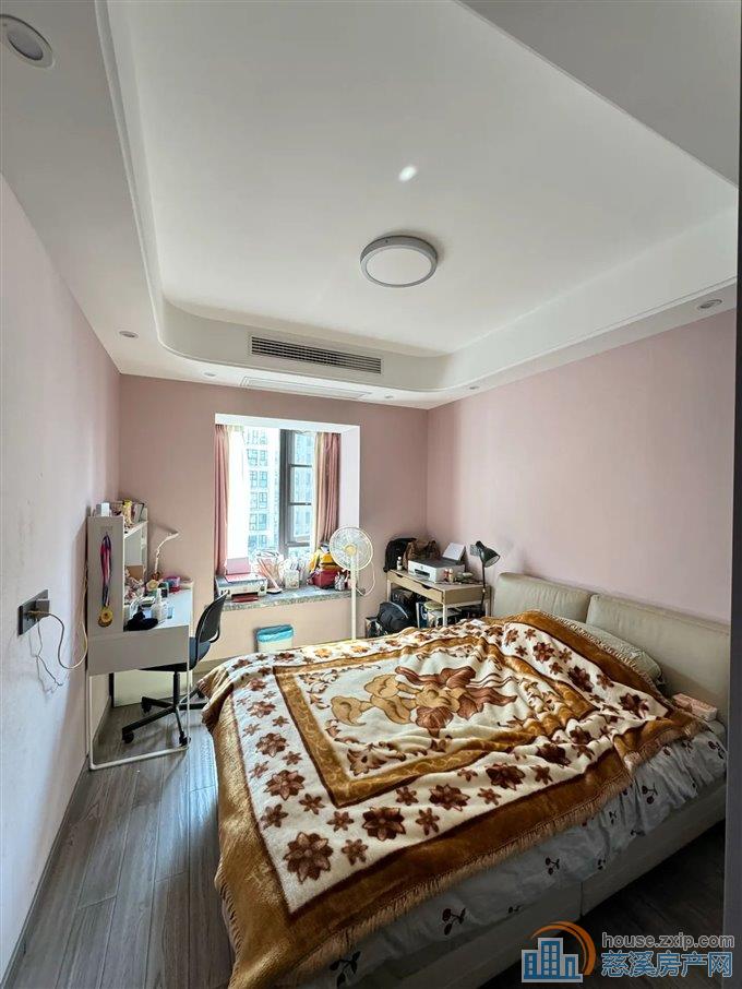 泊江府 精装 双车位 河景房