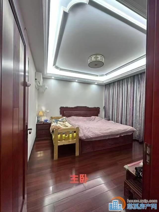 城市桃源电梯洋房115平精装车位126万