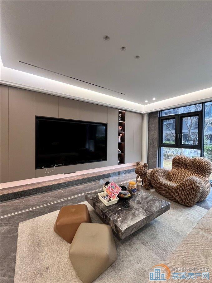 湖樾云著143平豪华装修