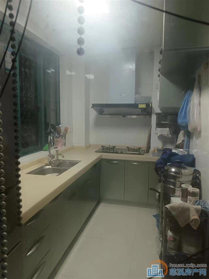 嘉和名苑139平精装三室送车位130万等