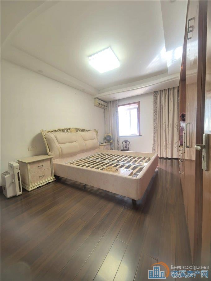 吉祥新村四区121平102万送车库