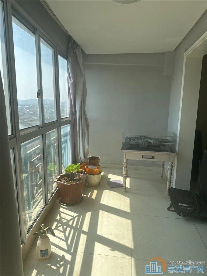 东方明珠城178平179.8万送双车位