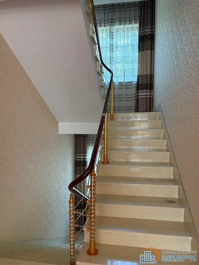 兴隆苑  三通三  精装修