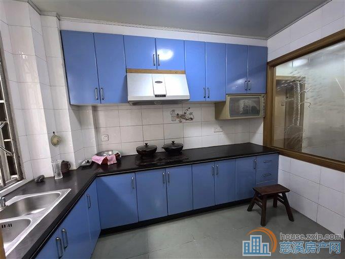 东兴苑南区 ZUI佳楼层 带车库 