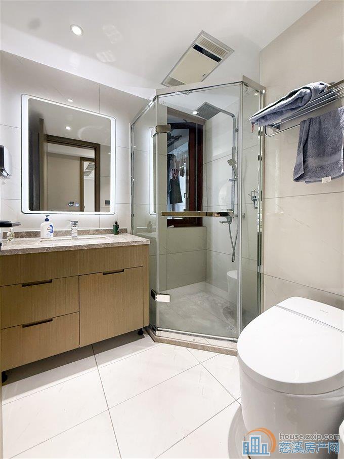 城西 豪装大平层 171平228万带车