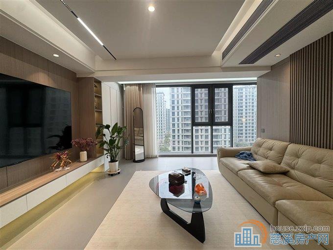 碧桂园泊蔚里 精装 带车位 中间楼层