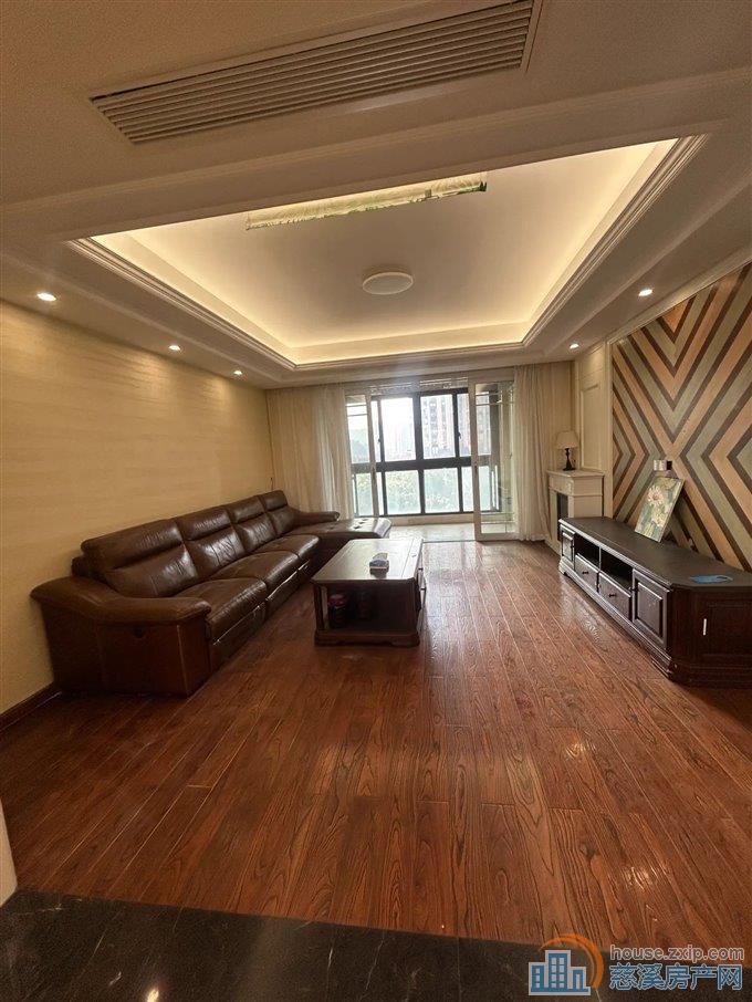 复地御溪雅苑188平188万精装修满两年