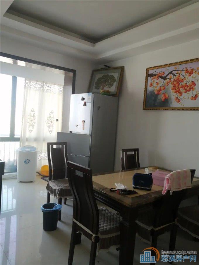 出租金旦花园四室两天4000每月