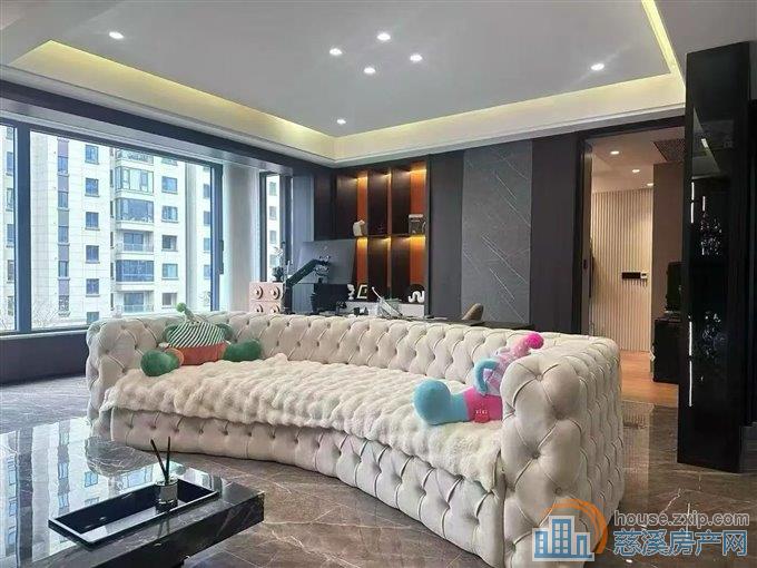 佳洲锦苑 精装修 带车位