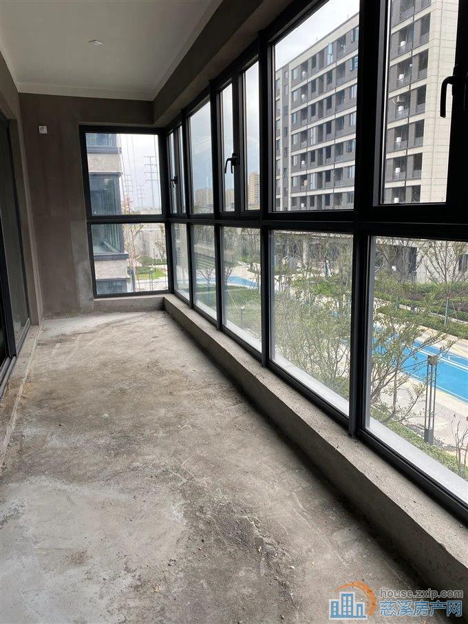 辉逸云庭 中庭位置179平方310万