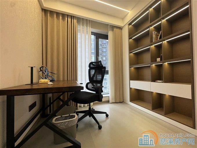 捡漏 泊蔚里 精装修 带车位一个新河坊旁