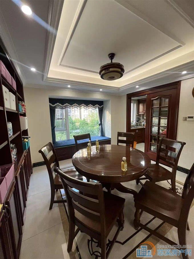 金仕华庭 精装洋房137平220万