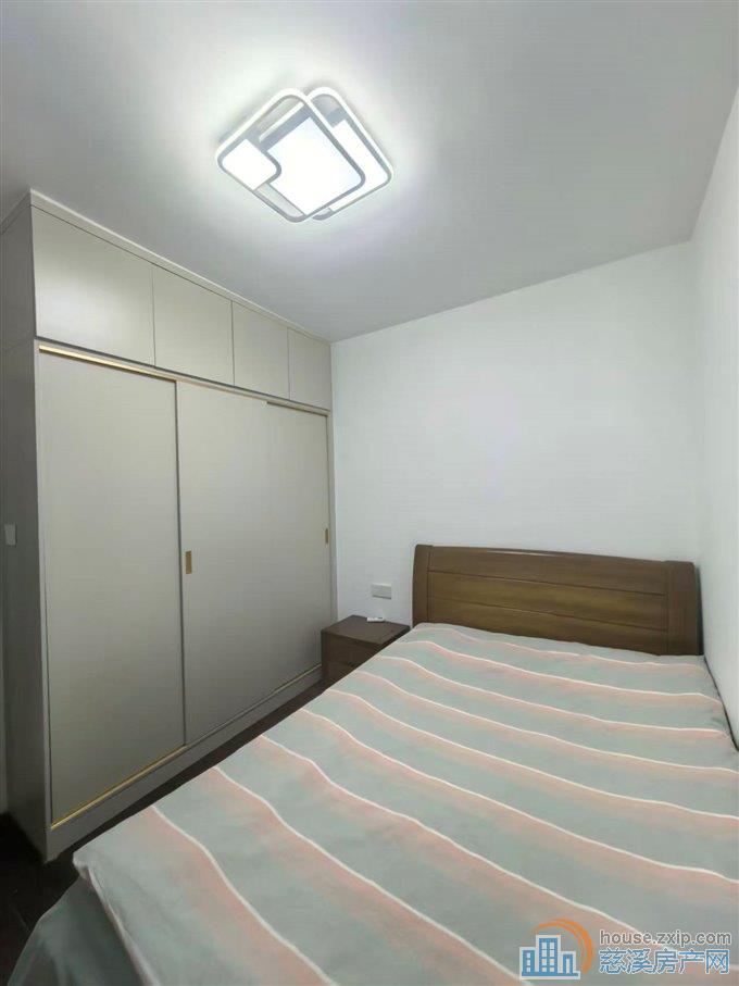 人和家园 精装92平方105万无在读