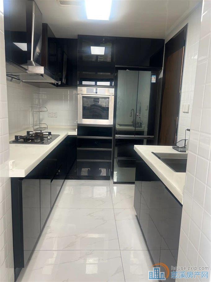 复地一期 精装184平方全屋地暖 带车位