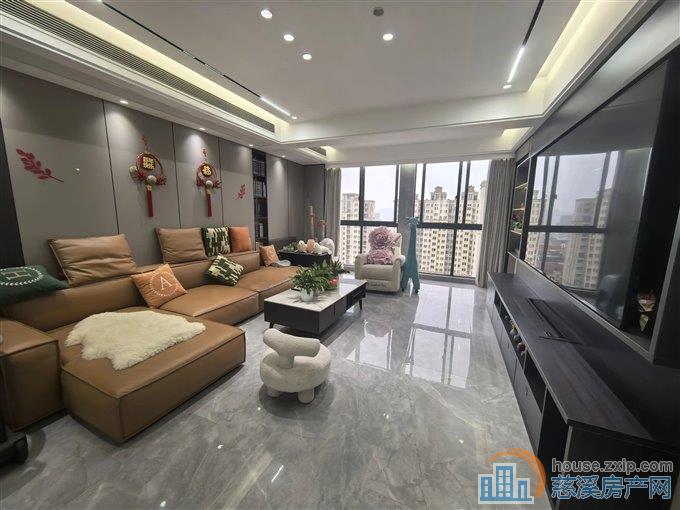 鸣北小区 豪装 黄金楼层 四小XQ 车位