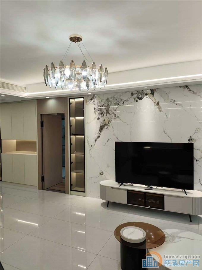 檀府东区 新河坊紧挨 双车位整租6800