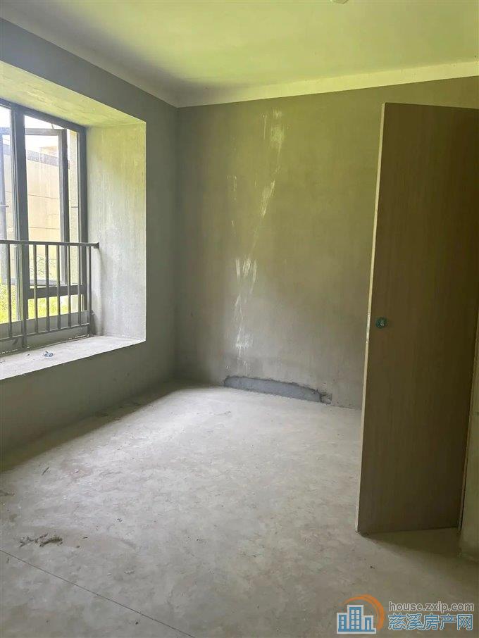 珑玥府叠墅 一复二带地下室带花园车位二只