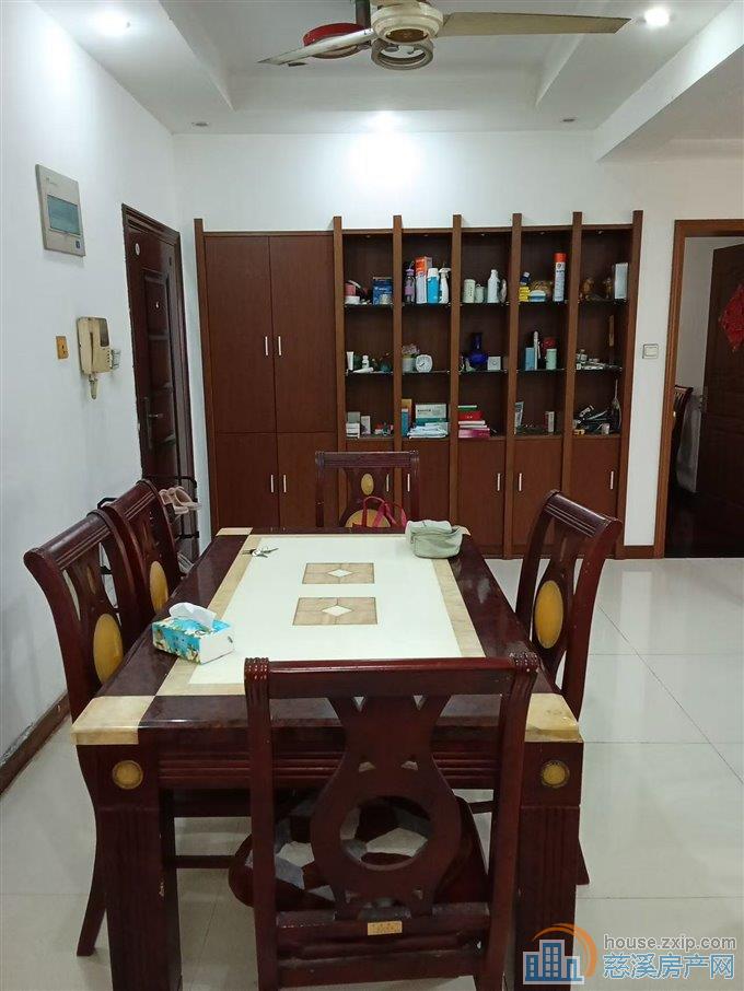 新城大道旁丽都苑113平精装110.8万