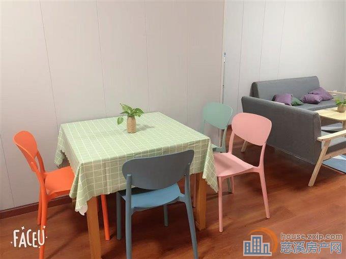 尚德家园90平精装二室2100元/月