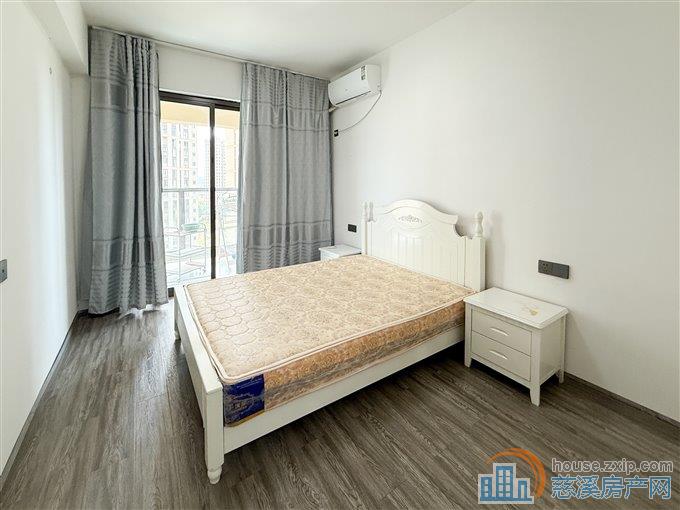 悦华府   精装 拎包入住