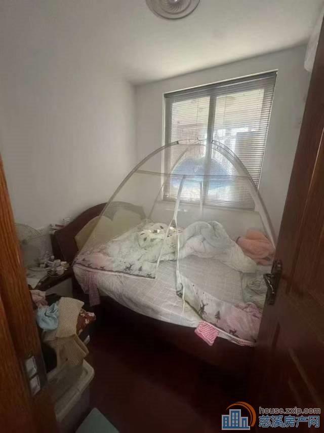 新潮塘北苑68平楼层佳边套精装92.8万