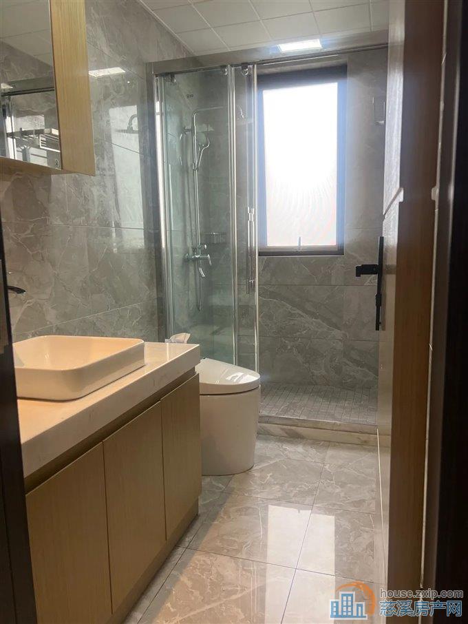 复地一期 精装184平方全屋地暖 带车位