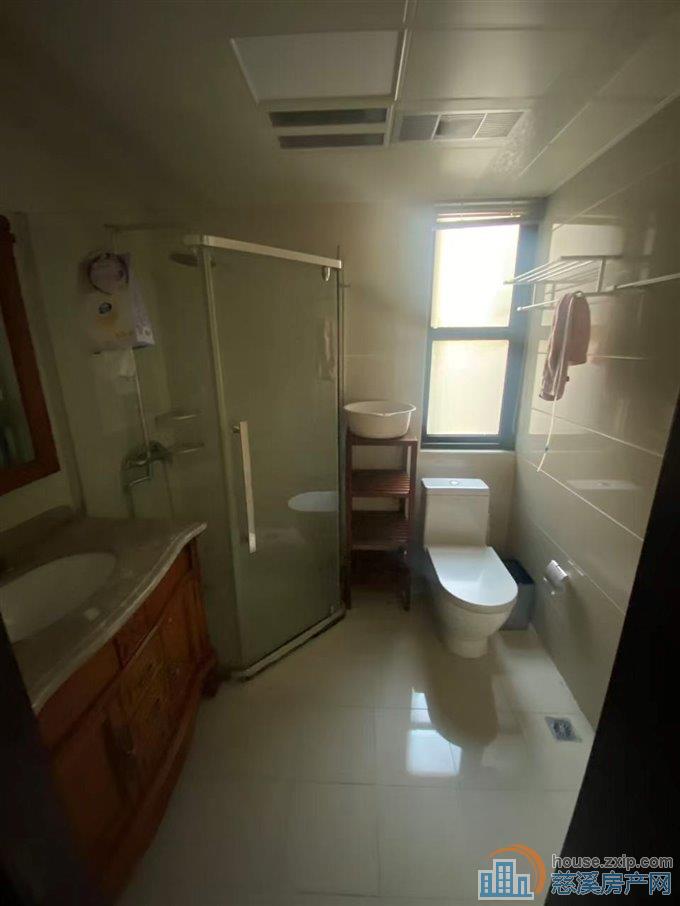 金色港湾 精装128平方洋房带车位